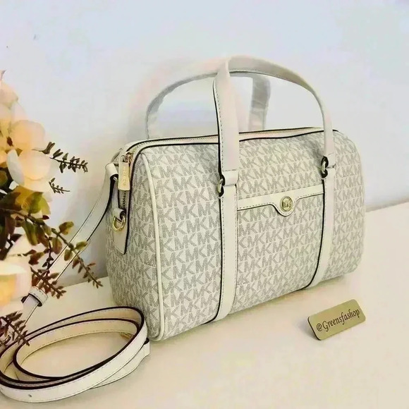 MICHAEL KORS JET SET TRAVEL MED DUFFLE SATCHEL SHOULDER CROSSBODY BAG VANILLA - Picture 3 of 10